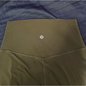 Green lulu lemon legging
